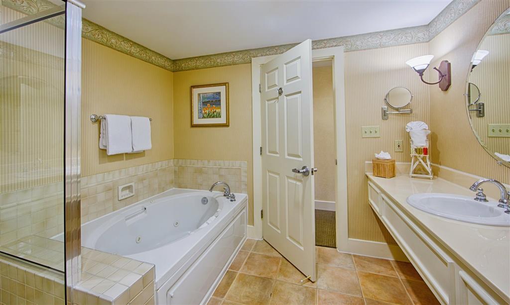 Turtle Cay Resort Virginia Beach Room photo